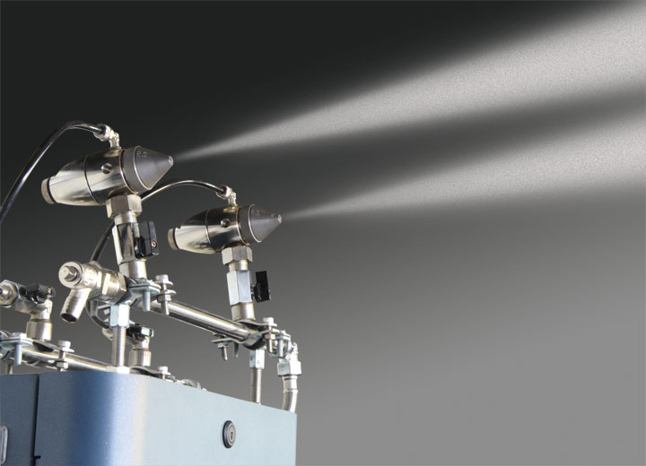It uses compressed air to create very fine aerosols from two nozzles It uses compressed air to create very fine aerosols from two nozzles